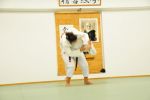 Antrenman Fotoları resim #6   <a href="usr_img/aikido/dersler/genel/kn_06.jpg" class="org_resim_indir" target="_blank" >Orjinal Resim</a>