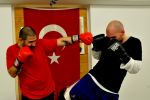 25 Şubat 2013 Muay Thai Dersinden Görüntüler resim #31   <a href="userfiles/1/2013-02-25_21.52.17.jpg" class="org_resim_indir" target="_blank" >Orjinal Resim</a>