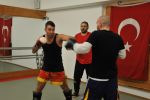 25 Şubat 2013 Muay Thai Dersinden Görüntüler resim #1   <a href="userfiles/1/2013-02-25_21.39.16.jpg" class="org_resim_indir" target="_blank" >Orjinal Resim</a>