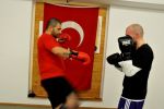 25 Şubat 2013 Muay Thai Dersinden Görüntüler resim #29   <a href="userfiles/1/2013-02-25_21.51.51.jpg" class="org_resim_indir" target="_blank" >Orjinal Resim</a>
